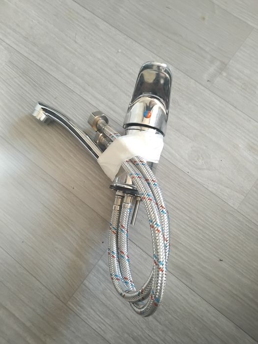 Смесител с меки връзки