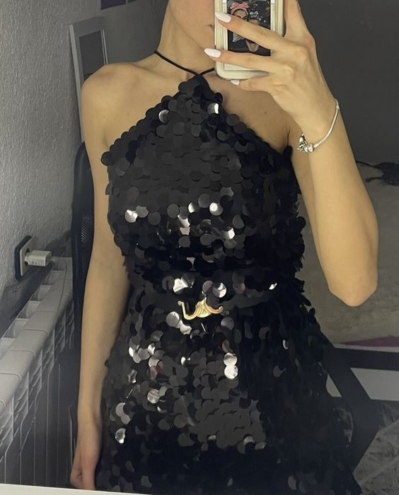 Рокля с пайети