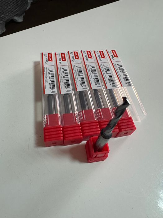 Burghiu ultra performant din carbura HPC cu coada cilindrică