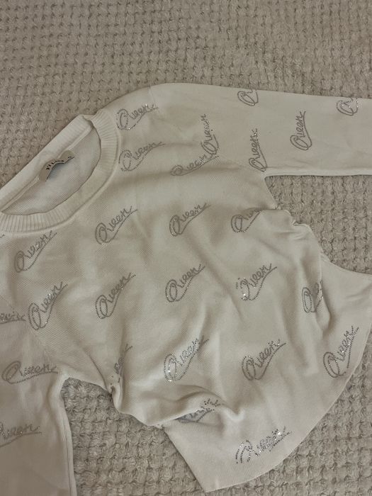 Блуза с камъчета