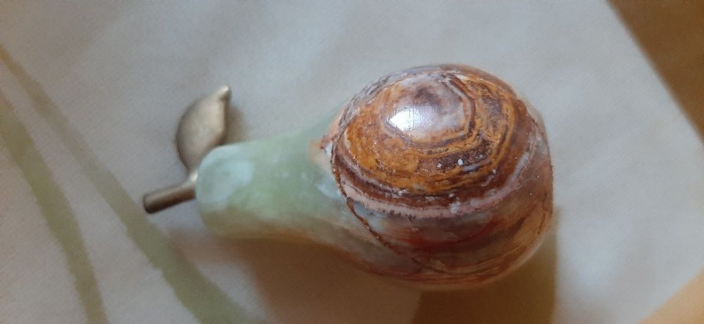 сувенирная груша из оникса