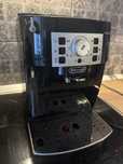 Expressor automat De’Longhi Magnifica S, ca nou, întreținut impecabil