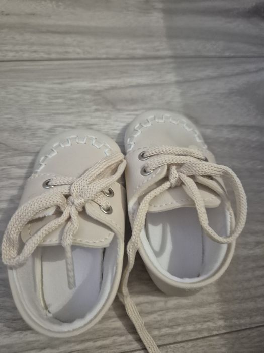 Pantofi bebe,marimea 17