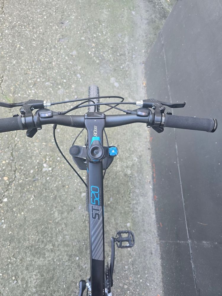 Велосипед Rockrider 27.5 M