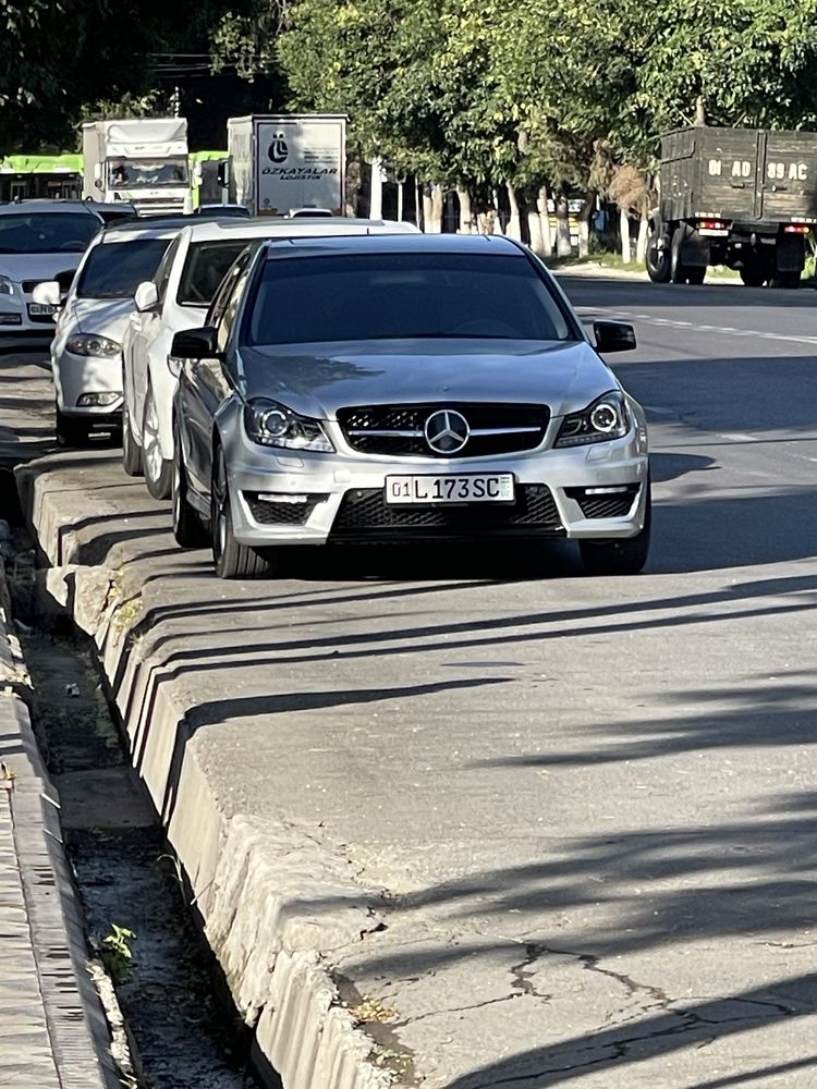 Mercades benz w204 arendaga beriladi