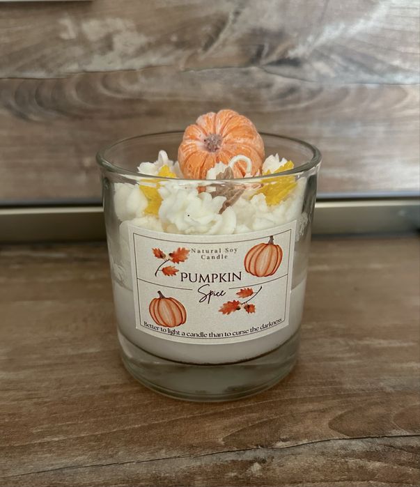 Ръчно изработена свещ