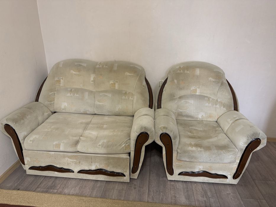 Продам диван в хорошем состоянии