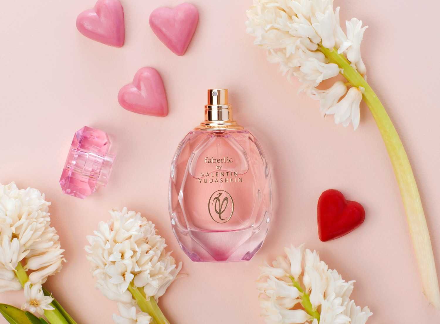 Apa de parfum pentru femei Faberlic de Valentin Yudashkin, 60ml