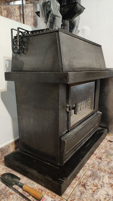 Печка-камина "Герканд", на 24 години