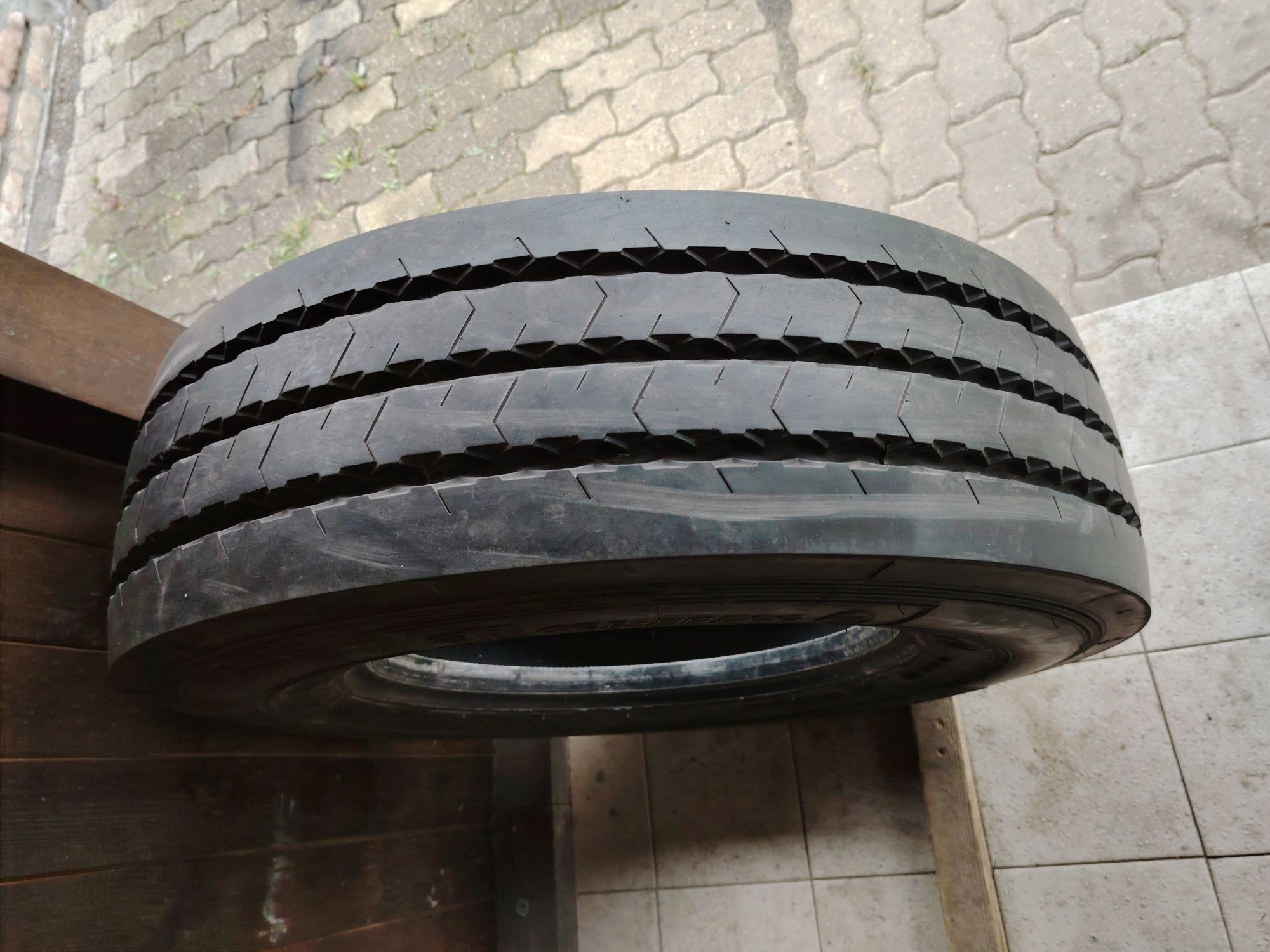 235/75 R17,5 Barum BT200 pt greutate Dot 3618 profil că nou