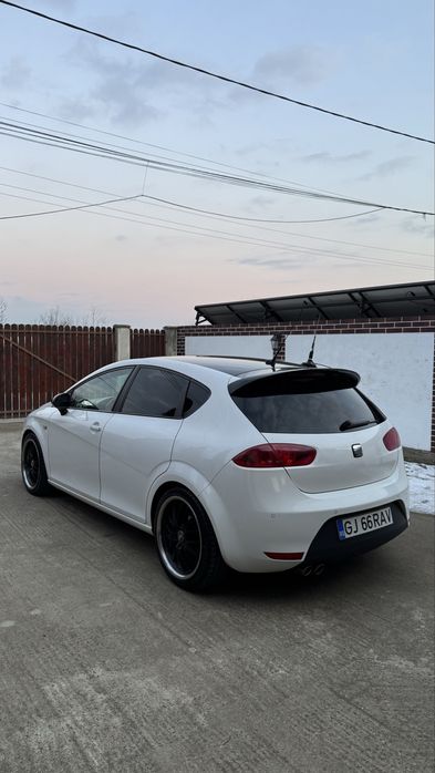 Vând Seat Leon FR
