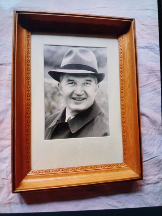 Tablou vechi Ceaușescu