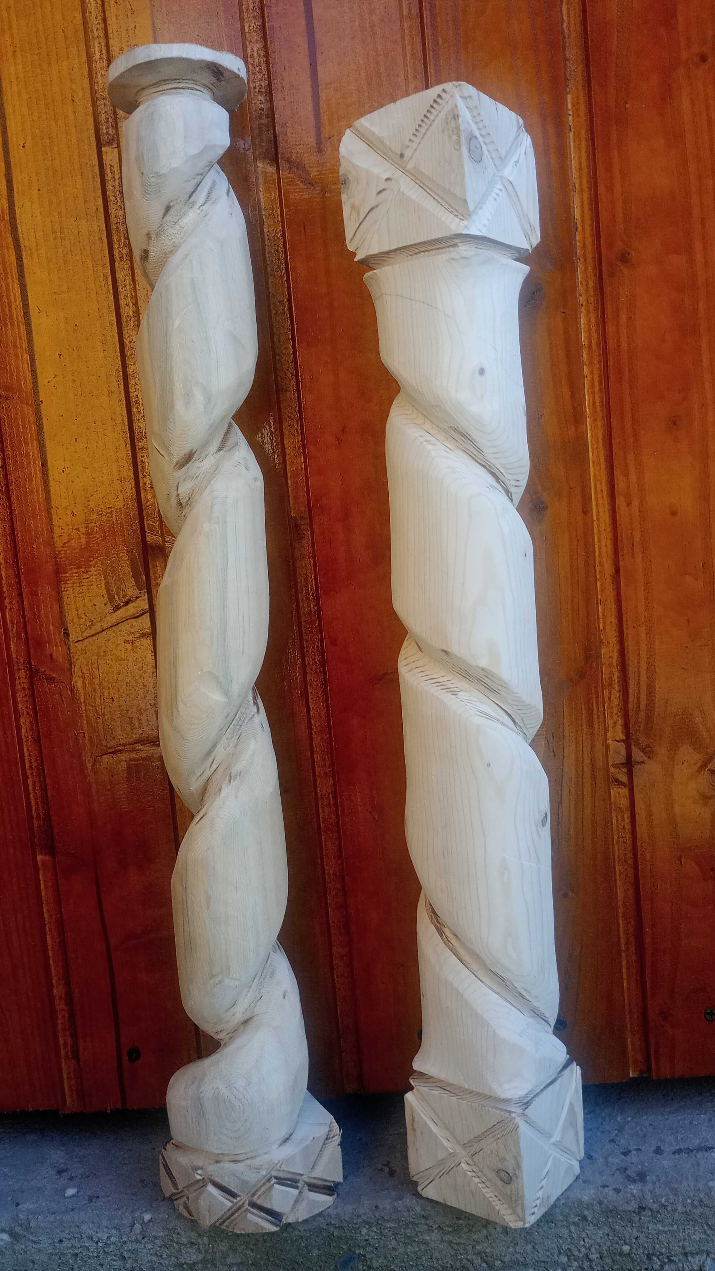 Stâlpii sculptați manual