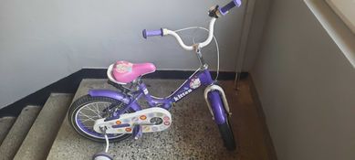 Детско колело с помощни колела
