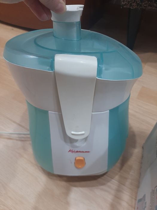 Соковыжималка электрическая