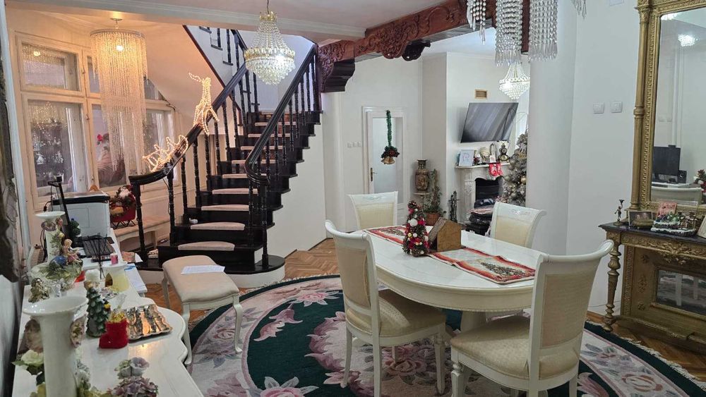 CASĂ - VILĂ în centrul orașului Oradea - Zona Magheru - S+P+E+M