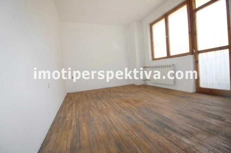 Продава се Тристаен апартамент в Пловдив, Център - 81 кв.м за 2129 €/кв.м - Снимка #3