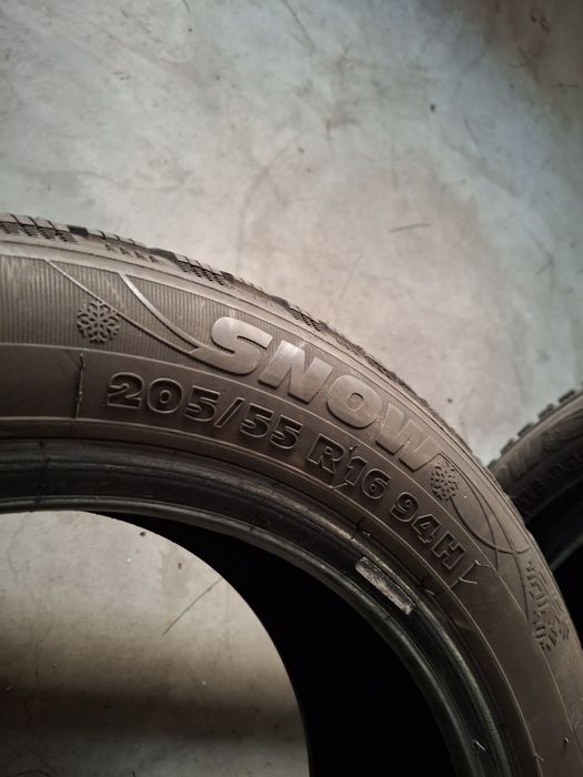 2 Anvelope de iarnă 205 55 r16 SNOW