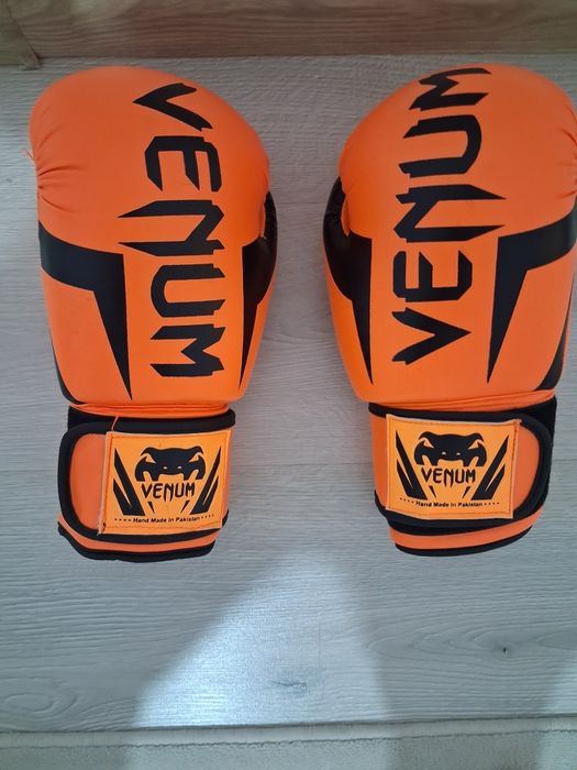 Перчатки боксерские(оранжевый)venum