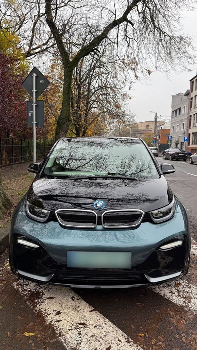 BMW i3 BMW i3S 2022 + Set de jante si anvelope de iarna, stare impecabilă.