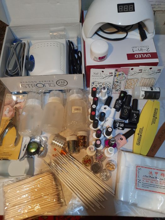 Аппарат для снятия, лампа, гель лаки,апельсиновыйе палочки, пилки