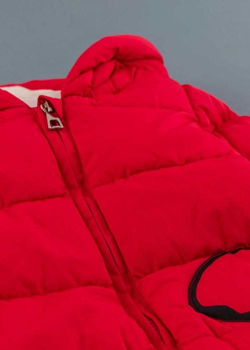 Бебешки космонавт с коала, Червен Цвят