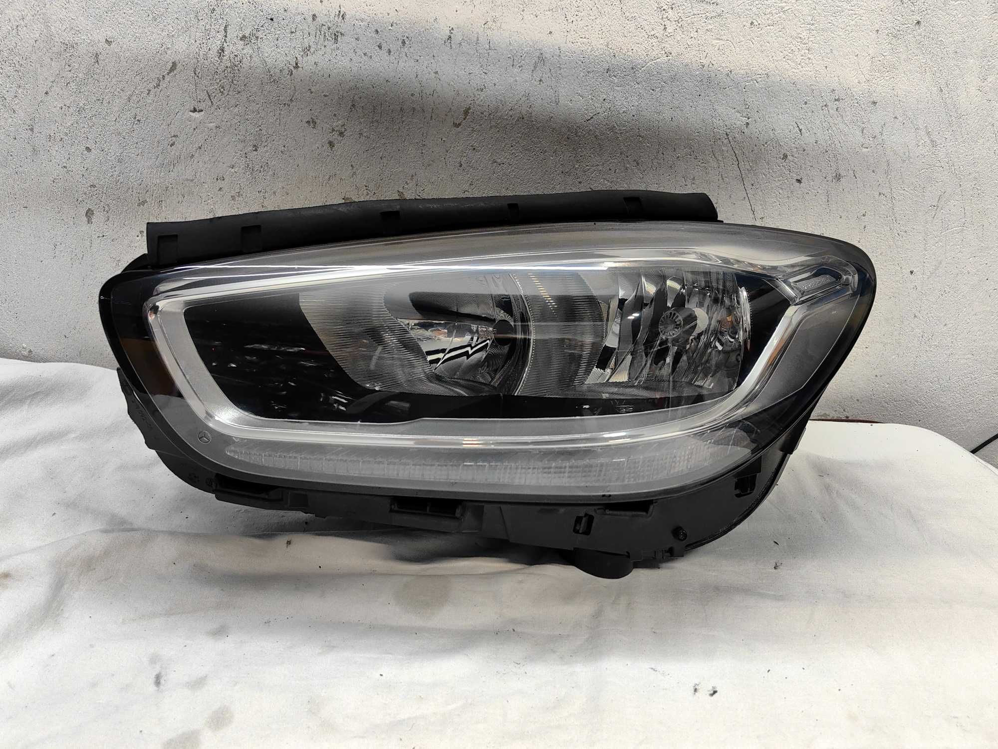 Оригинален фар Мерцедес Цитан  Mercedes Citan W420 Led