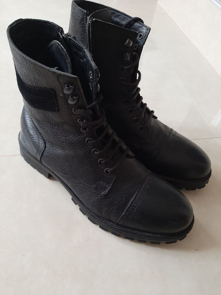 Bocanci Otter din piele nr 42