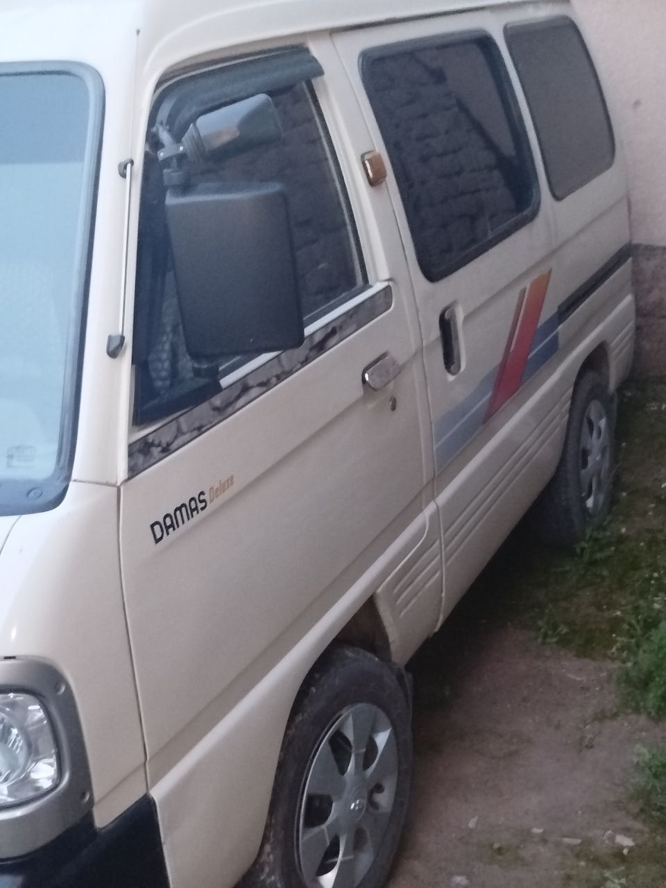 Damas sotiladi yili 2011 kraska 30% 35%bor ichiga oʼtmagan zadnimos zu