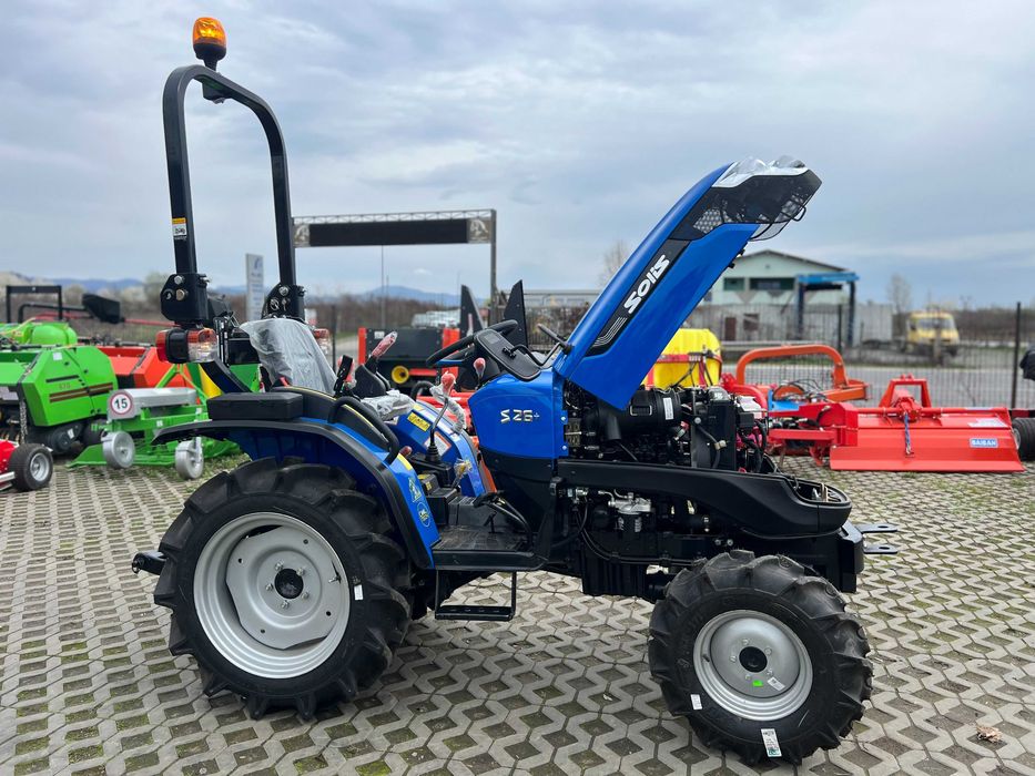 Tractor model Solis 26 Cp model S26+ 4x4 Nou fara acoperis Agramix