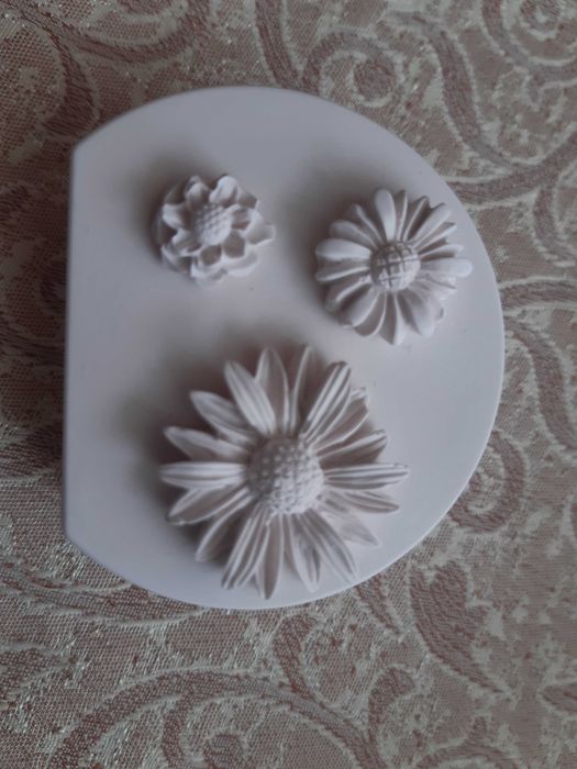 Коледни декорации в нежни, пастелни цветове