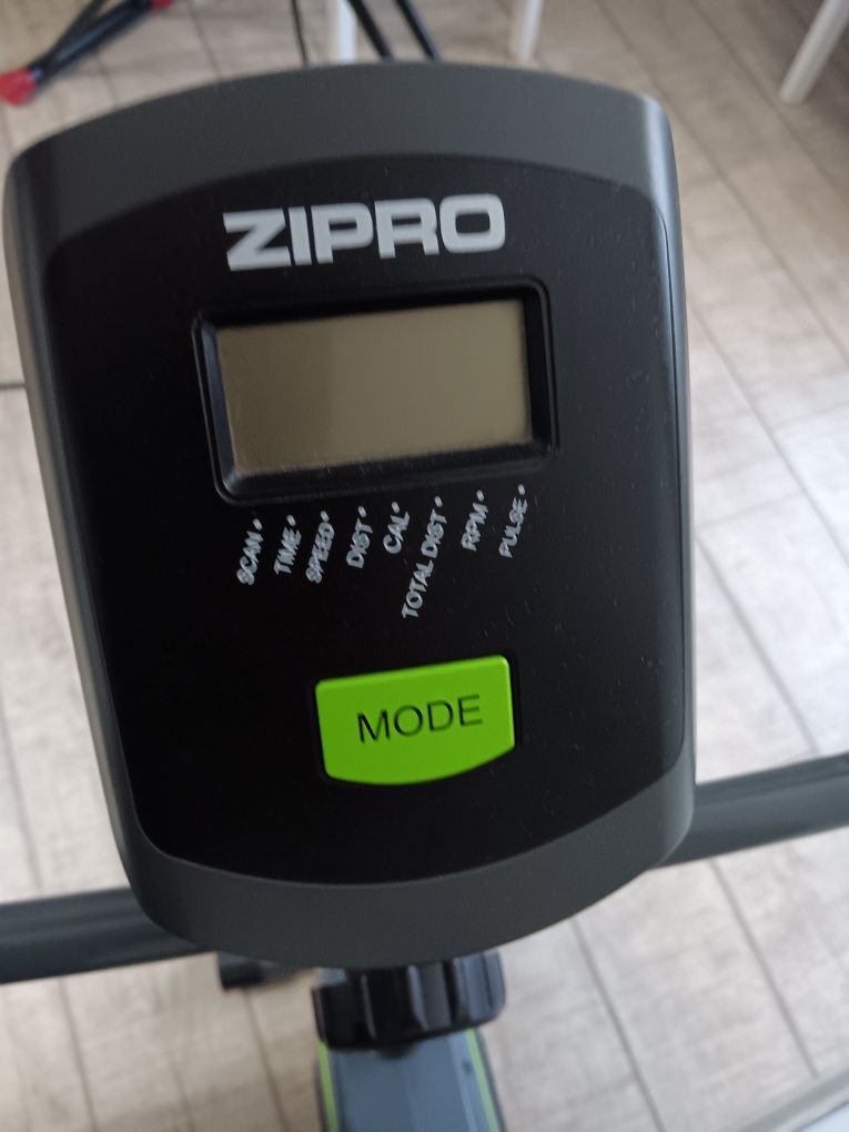 Bicicleta fitness zipro