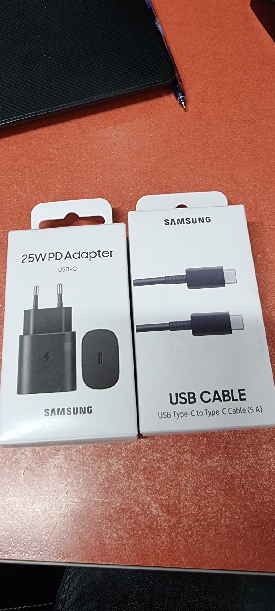 Vând încărcător Samsung 25W fara cablu