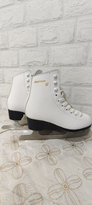 Продам проф-ые коньки
