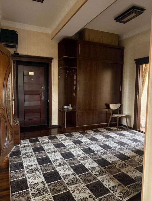 Срочно продается квартира, в отличном районе