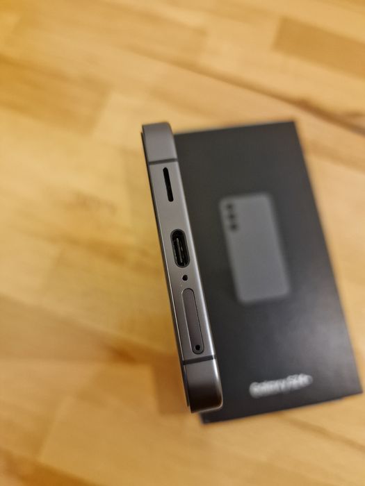 Samsung S24+ plus 256 Gb