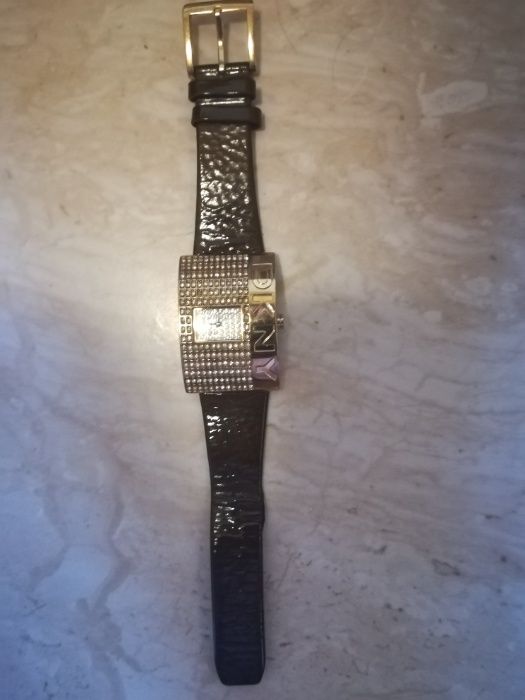 дамски часовник Fosil, Armani и DKNY