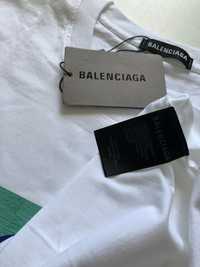 Футболка Balenciaga