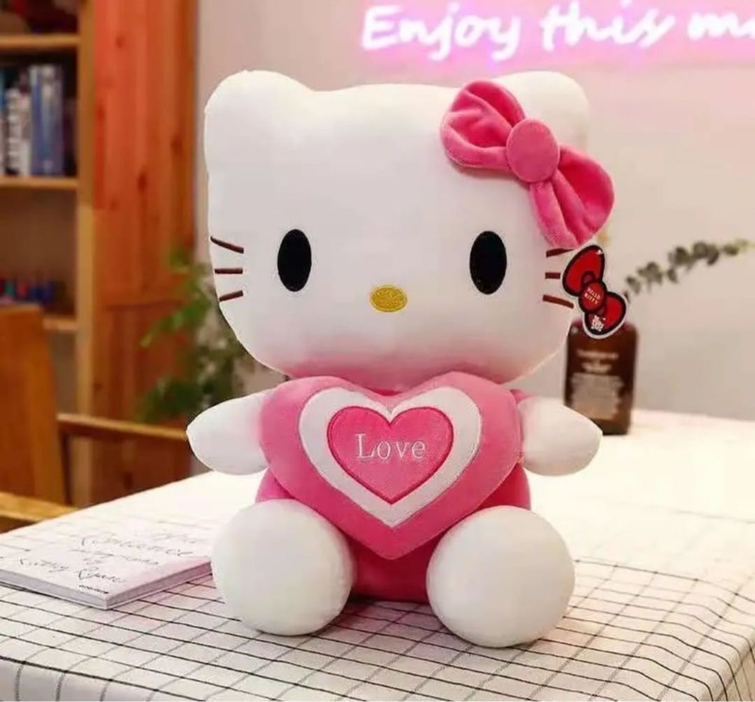 Голяма плюшена играчка Hello Kitty Love Сърце, 25/45/65см