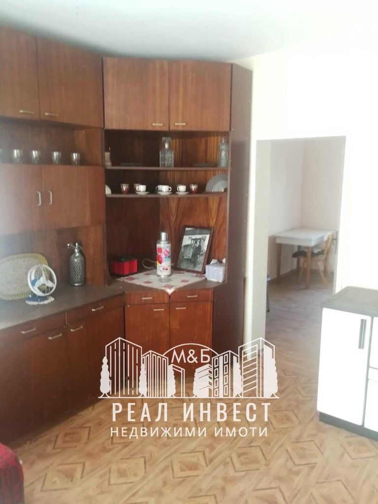 Продава се Къща в с. Горски извор, Област Хасково - 330 кв.м за 263 €/кв.м - Снимка #4