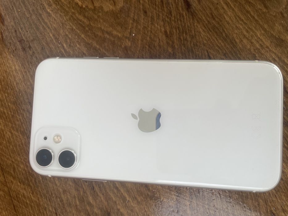 Iphone 11 64gb бял white перфектен