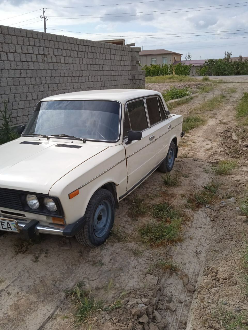 Vaz 2106 sotiladi