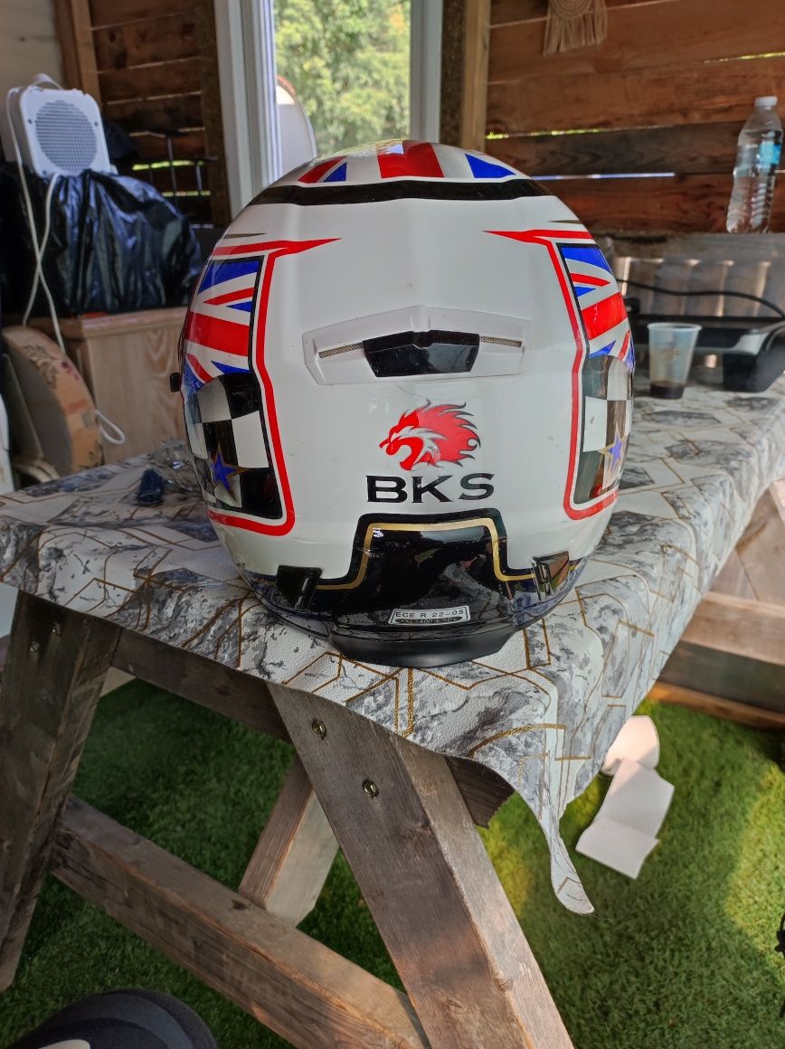 Каска шлем за мотор bks
