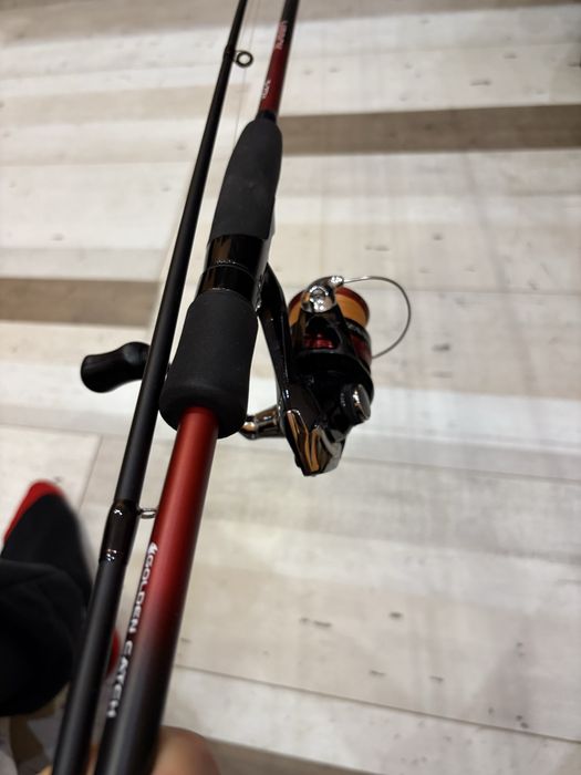 Mirox Golden Catch , с макара Shimano Siena