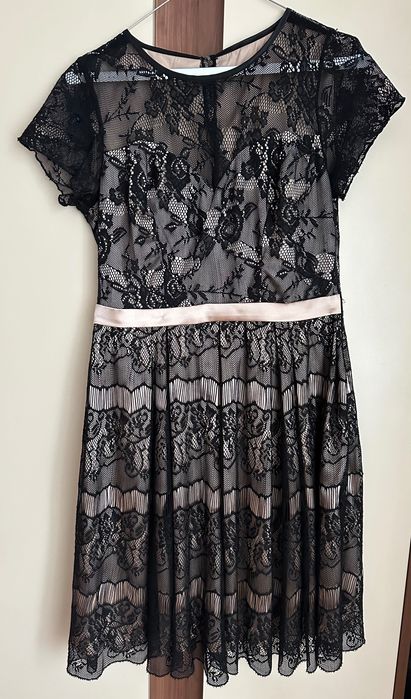 Vând rochie elegantă, mărimea 42