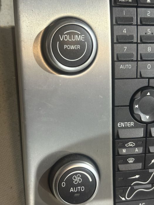 Volvo V50 face 2010 година Панел управление климатик радио и др