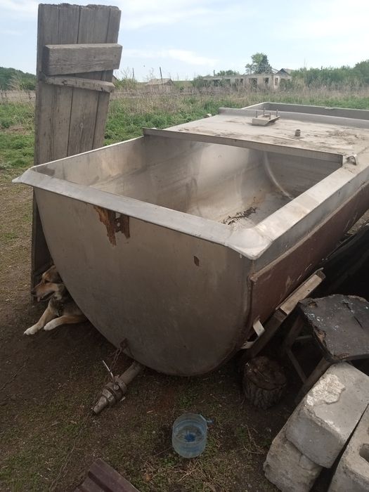 Продам чан нержавейка