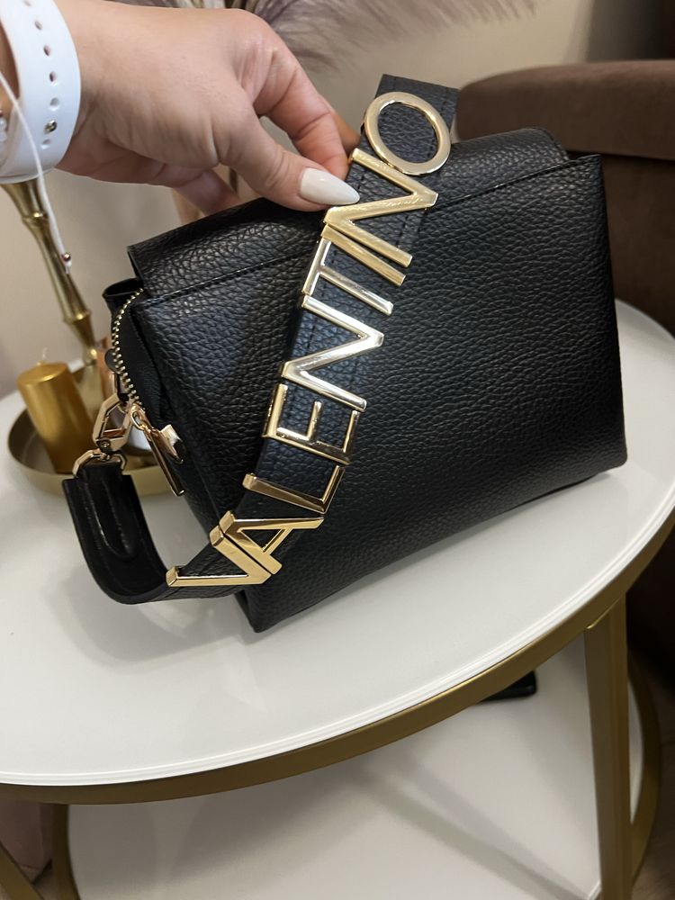 Дамска черна чанта Valentino
