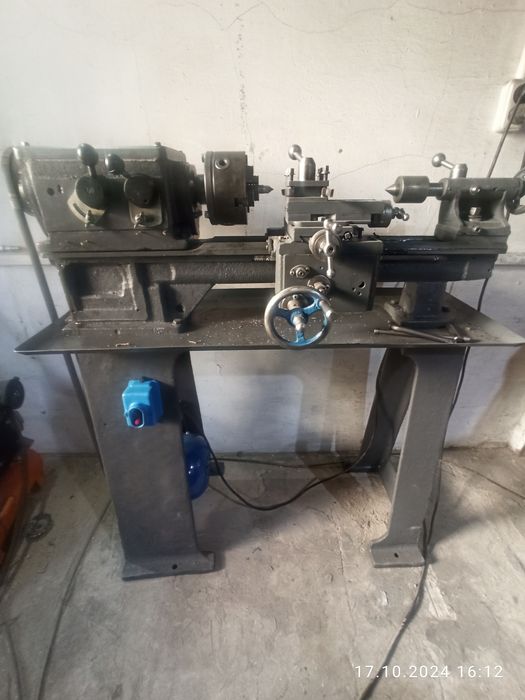 Продам два школьных токарных станка