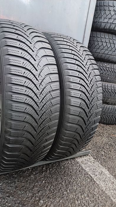 2бр зимни гуми 175/65/14 Hankook Winter
dot22
6.mm
Добре състояние на